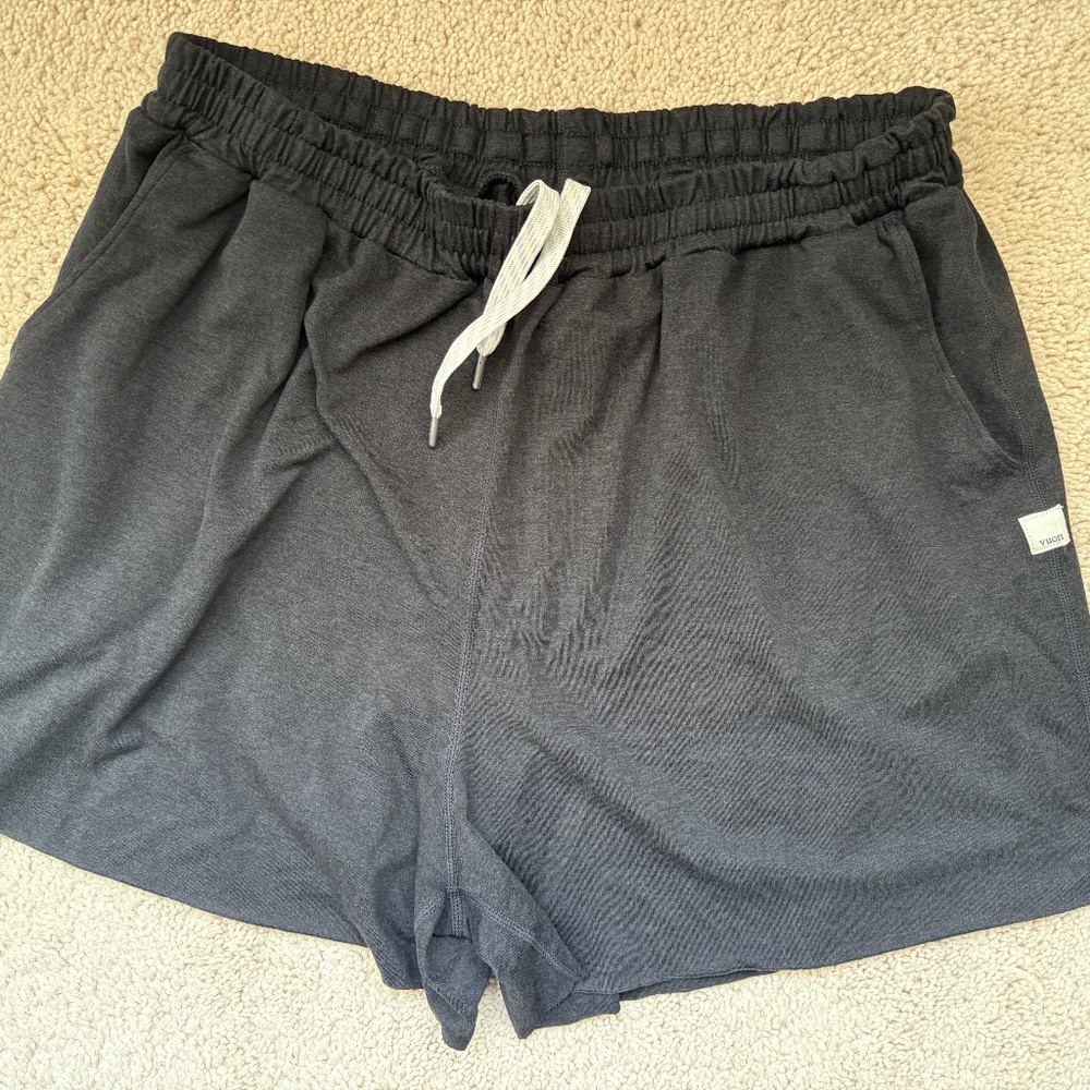 Vuori DreamKnit Shorts - performance shorts ...Dark Grey Size Large - Like New